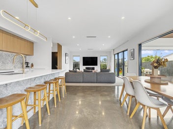 Coastal Chic & Design Detail in Bell Block