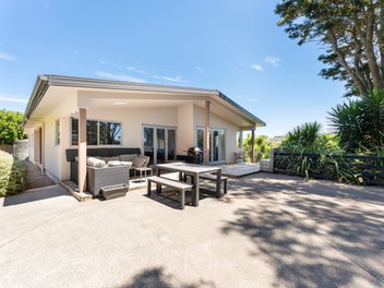 Welcome to your private Waimauku sanctuary