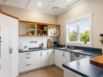 Heaphy's Haven - A Classic Bungalow