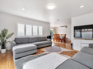 Stylish 4-Bedroom Freehold in Central Takanini