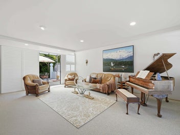 A Front-Row Seat to Browns Bay