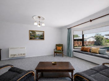 A Private Lansdowne Hideaway