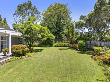 Private Family Sanctuary on 1088sqm Freehold