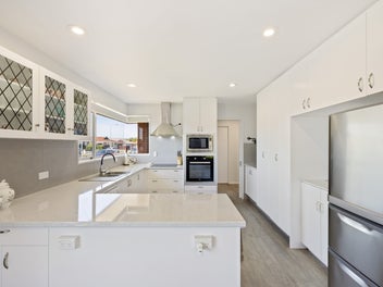 Single-Level Living. Enduring Appeal.