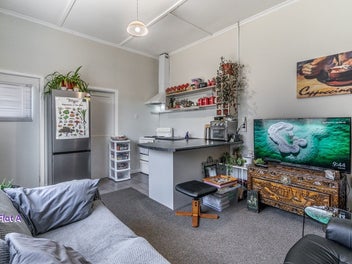 Dual Income Investment in Popular Richmond