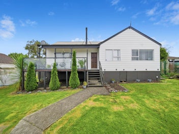 Proudly Presented - Family Home on 605m²