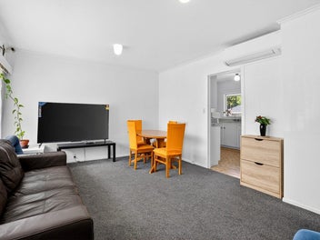 Bargain Hunters Must View!