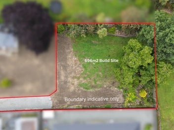 Raukapuka rarity - Build your dream home!