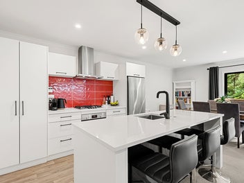 Family Dream amongst the trees!