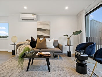 Modern Townhouse Living in Pt Chevalier