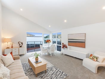 Single-level sophistication – new build