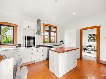 TIMELESS CHARACTER BUNGALOW