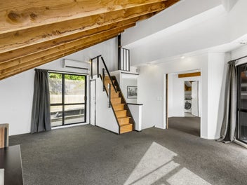 Sun, Space & Sea Views - Vendors Must Sell