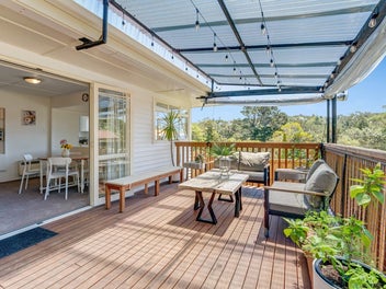 Charming Home - Easy Location!