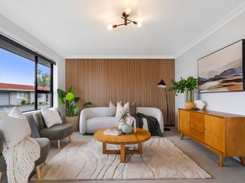 Stylish & Sunny in a Superb Location