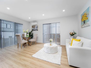 Brand-New and Private Duplex Gem in Howick