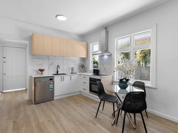 Side by Side, Both Motivated