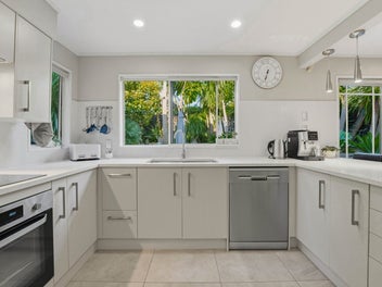 The Albany Masterclass / Large Scale Family Living