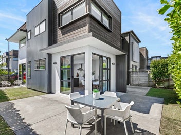 Beautiful and affordable – end terrace magic