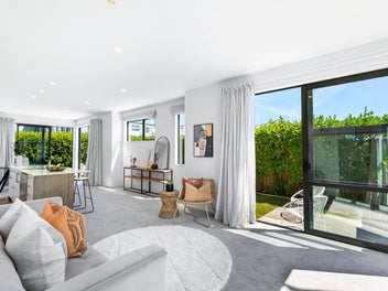 Mike Greer – Quality built two level end terrace