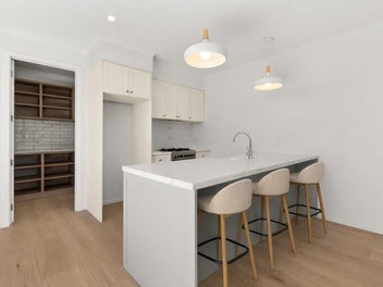 Thoughtfully Designed New Build in Frimley