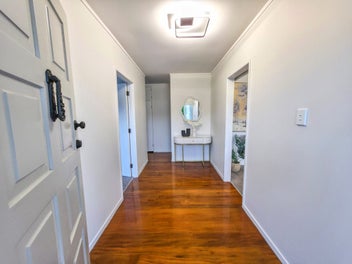 Fully Renovated Home Beside Nature!