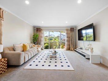 Best Value 5 Bedroom in Flat Bush - 1.2s