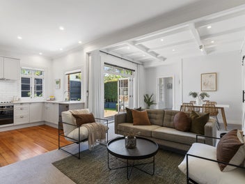 The 1930s Called… It's Still Stunning