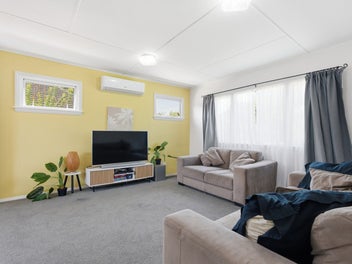 Renovated home and versatile sleepout