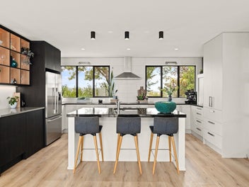 Timeless Architecture in Maori Hill