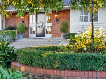 Roseneath | Iconic Renovated Estate