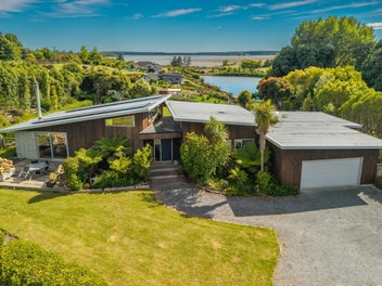 Welcome to Paradise!