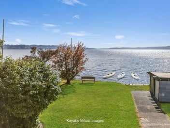 Lakeside - Holiday All Year Round