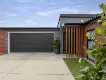 Spacious Home Designed for Every Generation