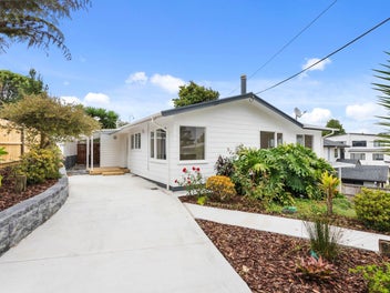 Four Double Bedrooms – Endless Possibilities!