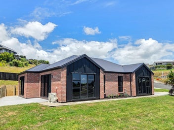 PRICE REDUCED!! - Walk to town & beach