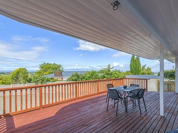 Family Comfort, Epic Views