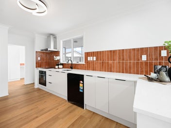 Spacious Pukete Living with Modern Updates