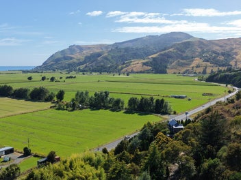 Private Lifestyle Property with Stunning Views