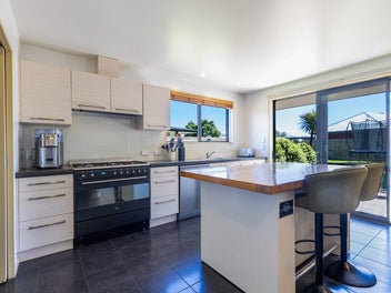 Home and Income on Spaxton