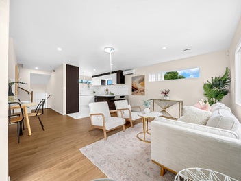 VENDOR'S LOSS YOUR GAIN.....