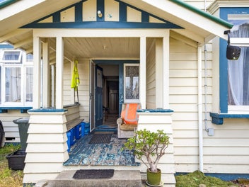 Investor's Paradise - 43 Abbott