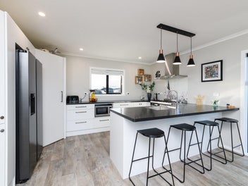 A Modern Family Retreat on George