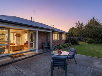 Well Maintained Quality Built Cosy Home