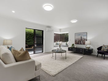 Fantastic Lifestyle - Village, Beach & Rangi Zone