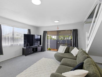 Space, Views & Quiet Setting - Yes Please!