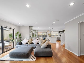 BAGS ARE PACKED AND VENDORS ARE NOT LOOKING BACK!