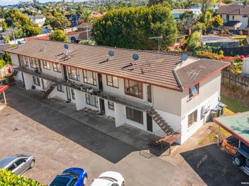 Ellerslie Gem - Quiet, Walk, Train, Invest!
