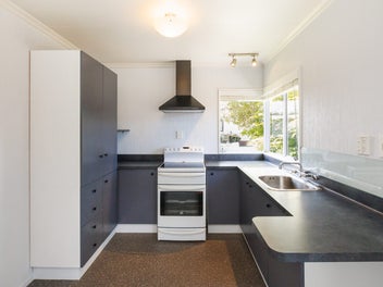 Sunny, Stylish & Move-In Ready