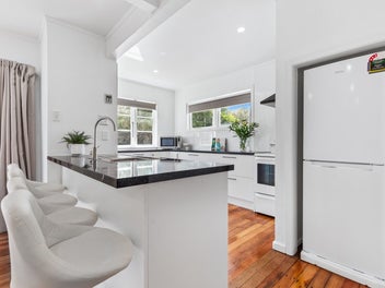 A smart buy on Parker Avenue